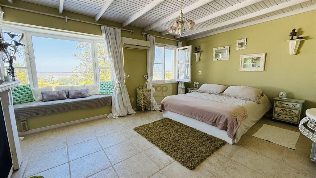Venta casa Carmelo, barrio privado Club de Campo el Faro.