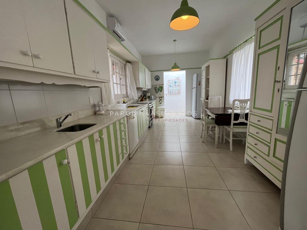 Casa en venta de 4 dormitorios, en la PenÃnsula