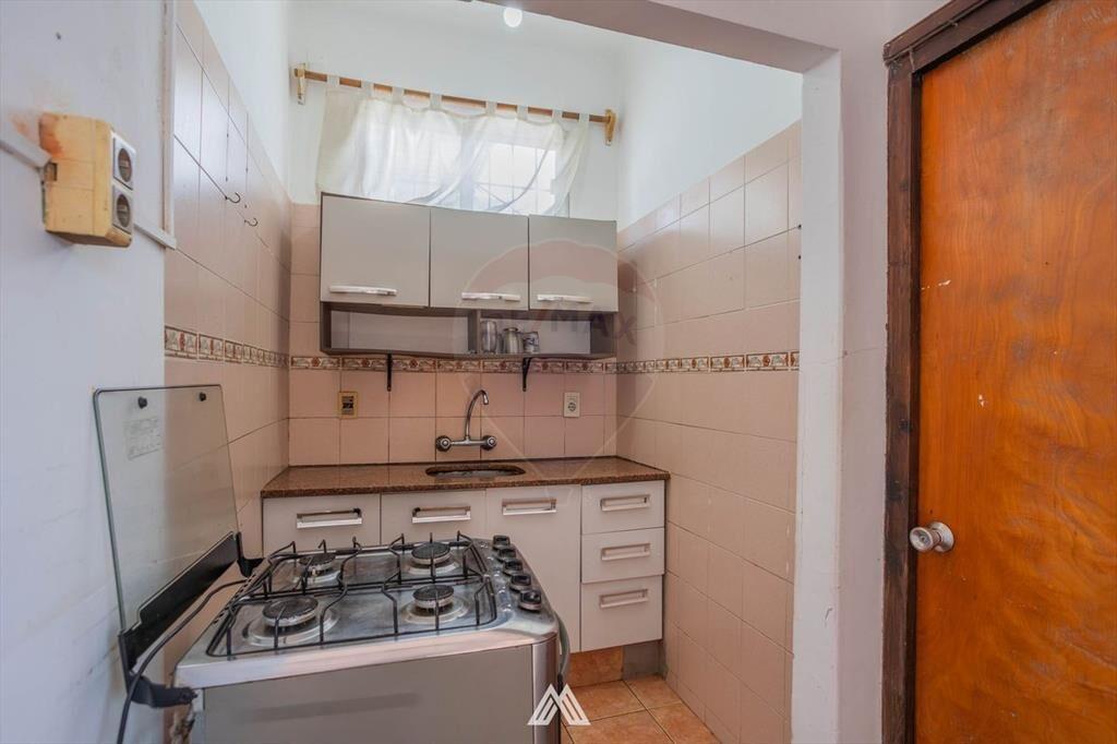 VENTA PARQUE BATLLE - CASA CON 3 APTOS RENTADOS