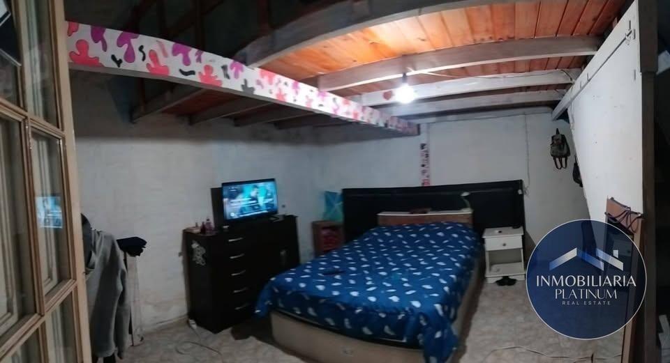 Casa en venta c/ cochera en Unión