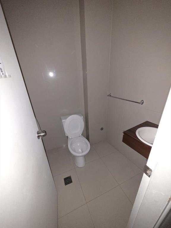 Sarandi y Bartolome Mitre, 8 mts de frente, 150 m2, excelen