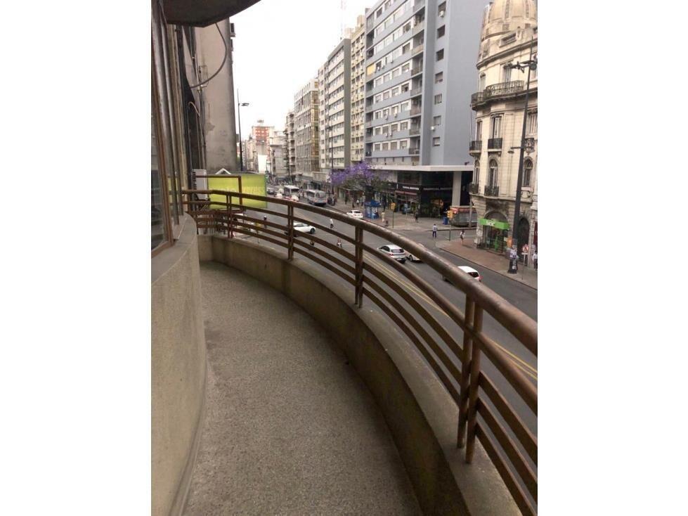 1002/P/1 Venta Apto 4 dorm, gran balcon terraza Cordon