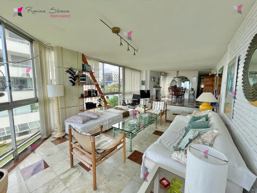 VENTA DE APARTAMENTO DE 2 DORMITORIOS EN BRAVA AL