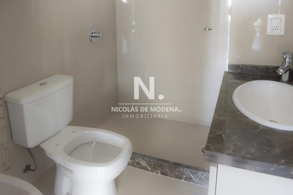 Vende apartamento de 2 dormitorios en Place Punta