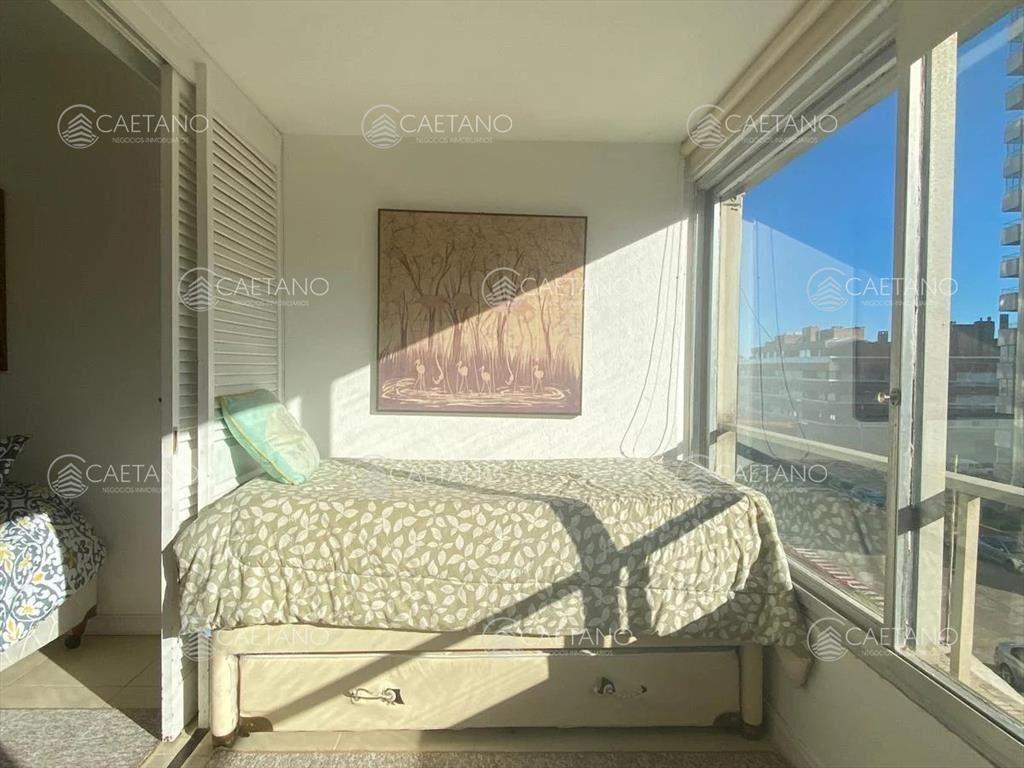 Venta Departamento - 1 Dormitorio y medio - Peninsula
