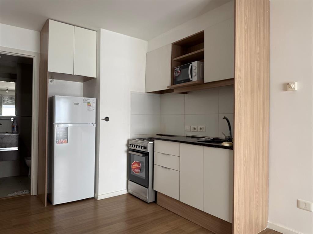 Apartamento En Alquiler En Pocitos Monoambiente SEMI EQU...