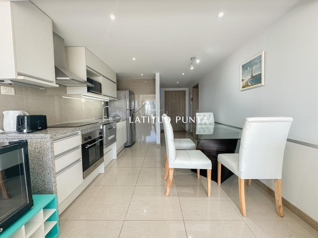Apartamento en Brava, 1 dormitorio y medio