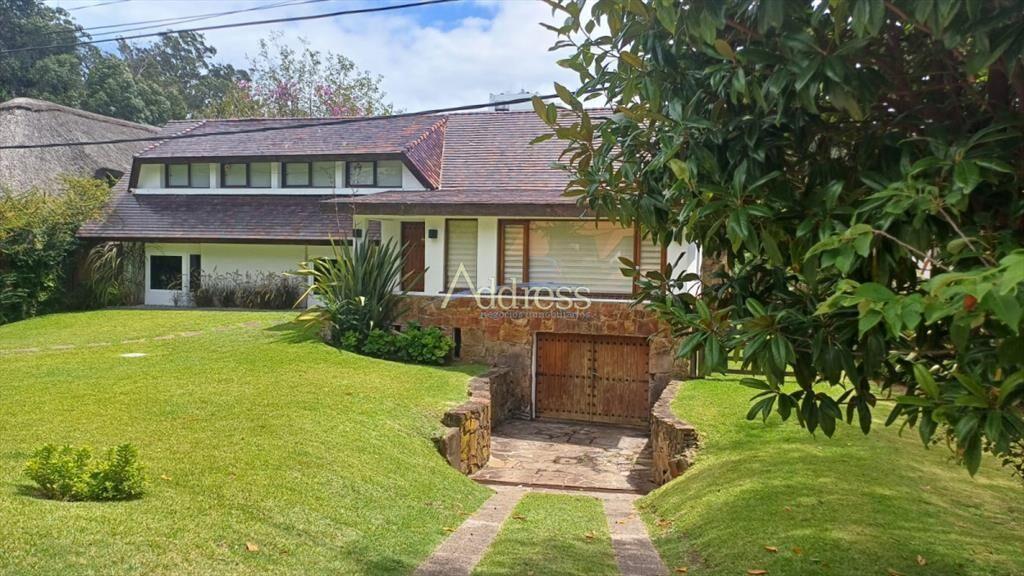 Vende gran casa para vivir todo el año, de 3 en