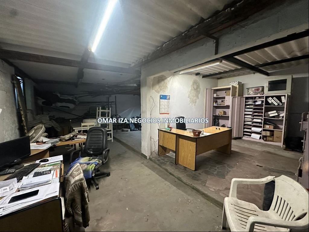 Venta casa a reciclar Atahualpa Prado 4 dormitorios fondo