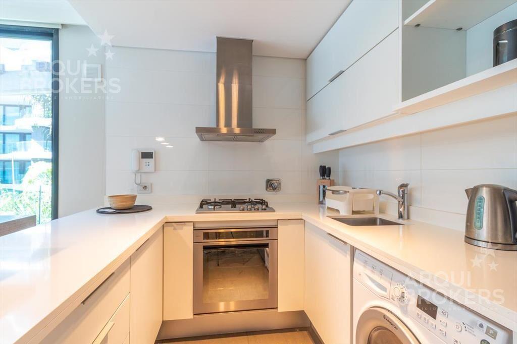Venta con renta de apartamento un dormitorio en Puerto del