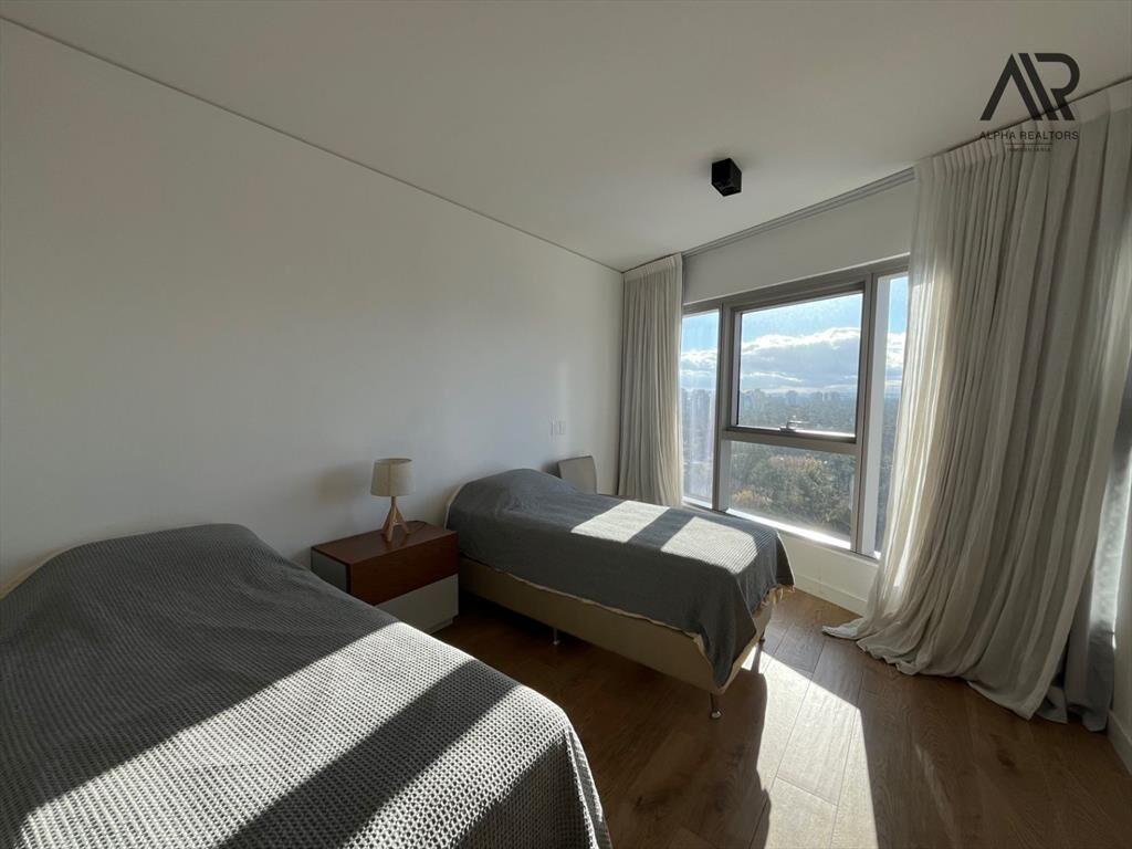 Apartamento en venta c/ cochera en Playa Brava