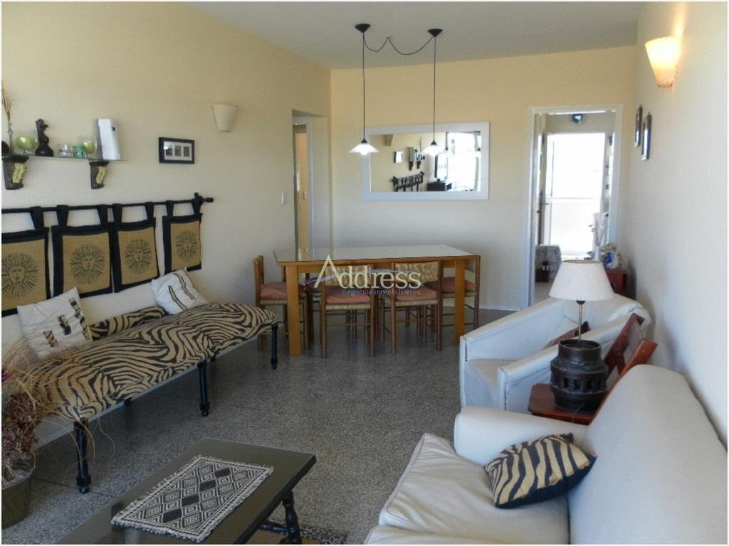 PRIMERA LINEA, AMPLIO APARTAMENTO EN PARADA 2 DE