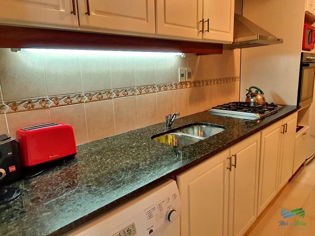 Apartamento en Brava, 2 dormitorios *