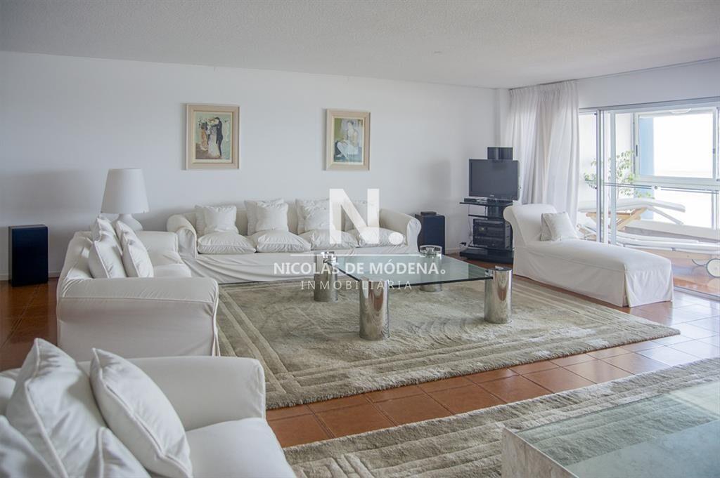 Apartamento en venta en zona privilegiada