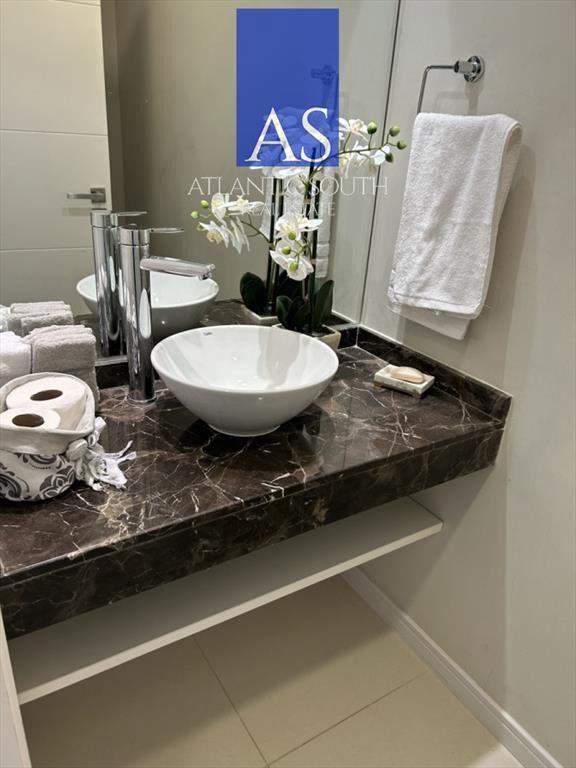 Apartamento en Punta del Este, Mansa