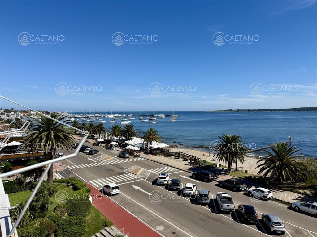Penthouse de categoría en Espigón Rambla General Artigas