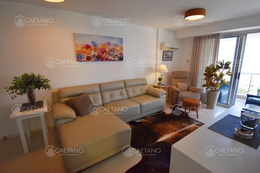 Venta apartamento 2 dormitorios y medio. Aidy del
