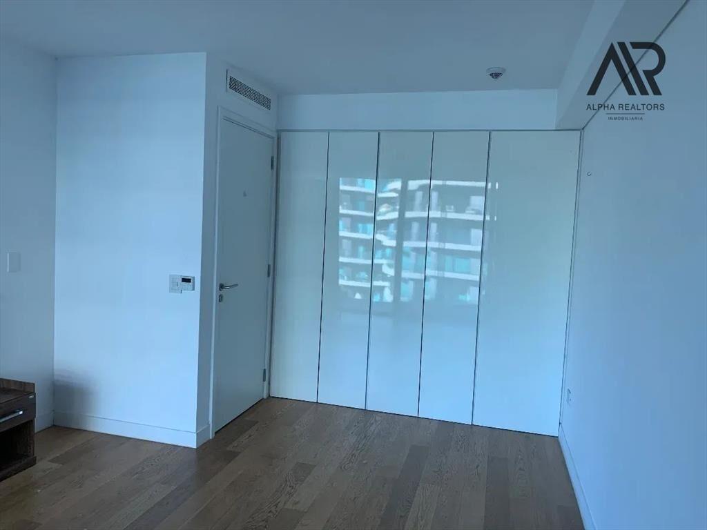 Apartamento en alquiler c/ cochera en Puerto Buceo