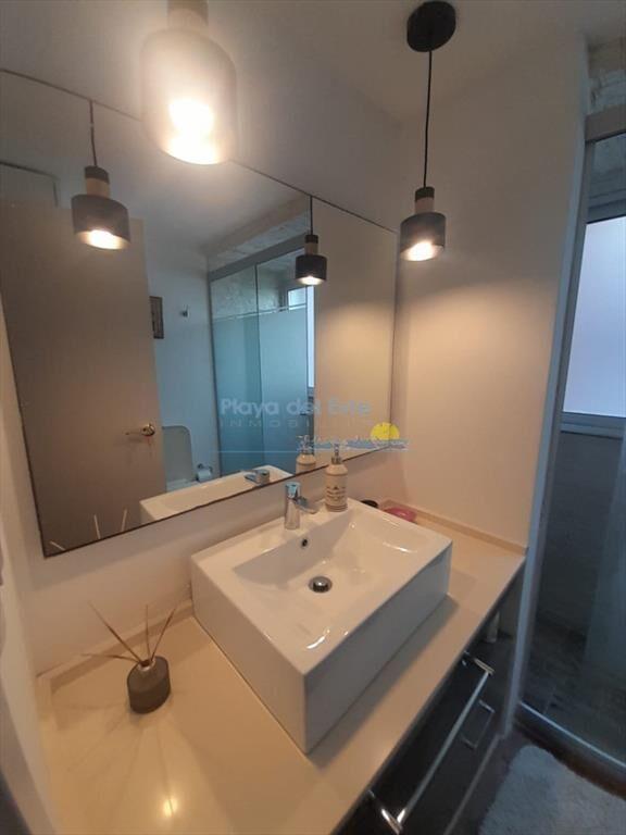 Apartamento en venta de 3 dormitorios en playa al