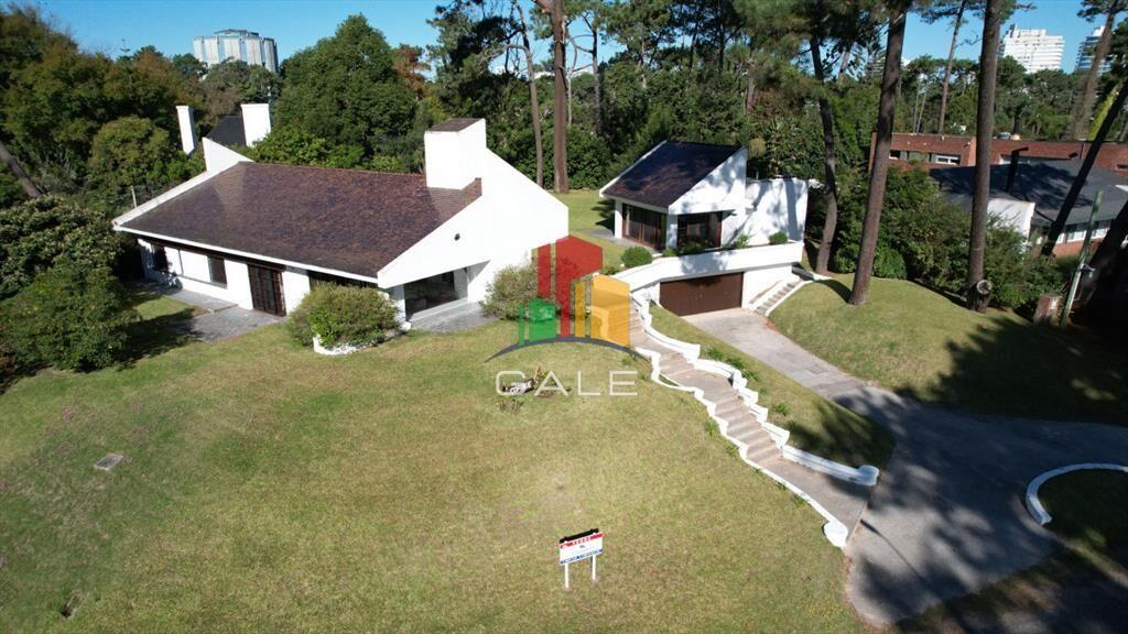Casa en venta en Lugano, Punta del este, 3 y