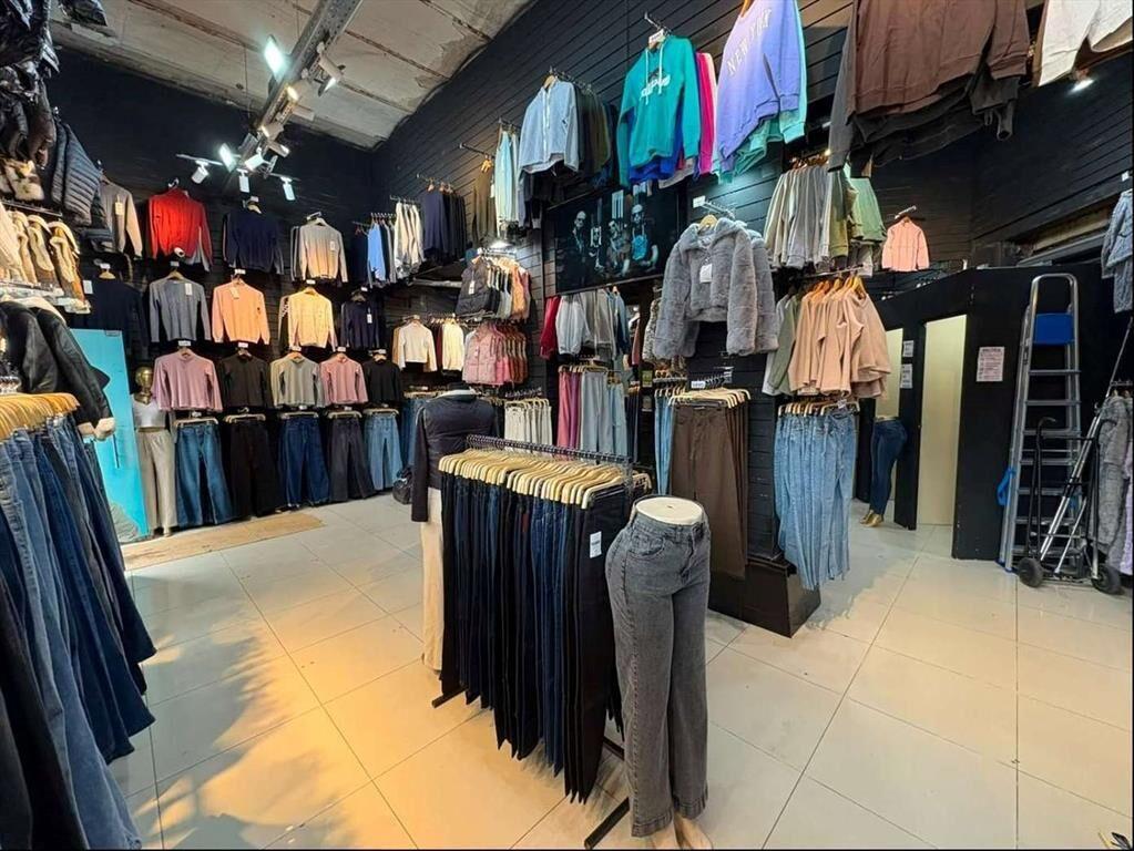 ALQUILER Local comercial de 250m2 sobre Arenal Grande ideal