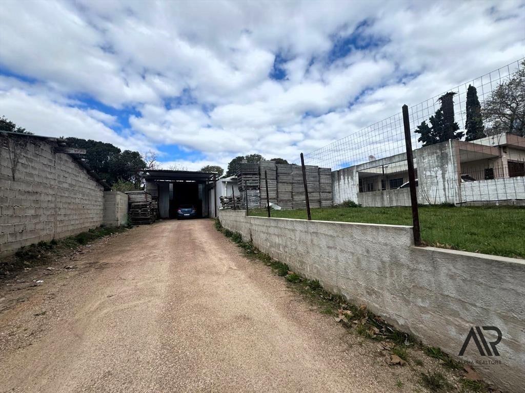 Galpón en alquiler de 615m2 ubicado en Lezica