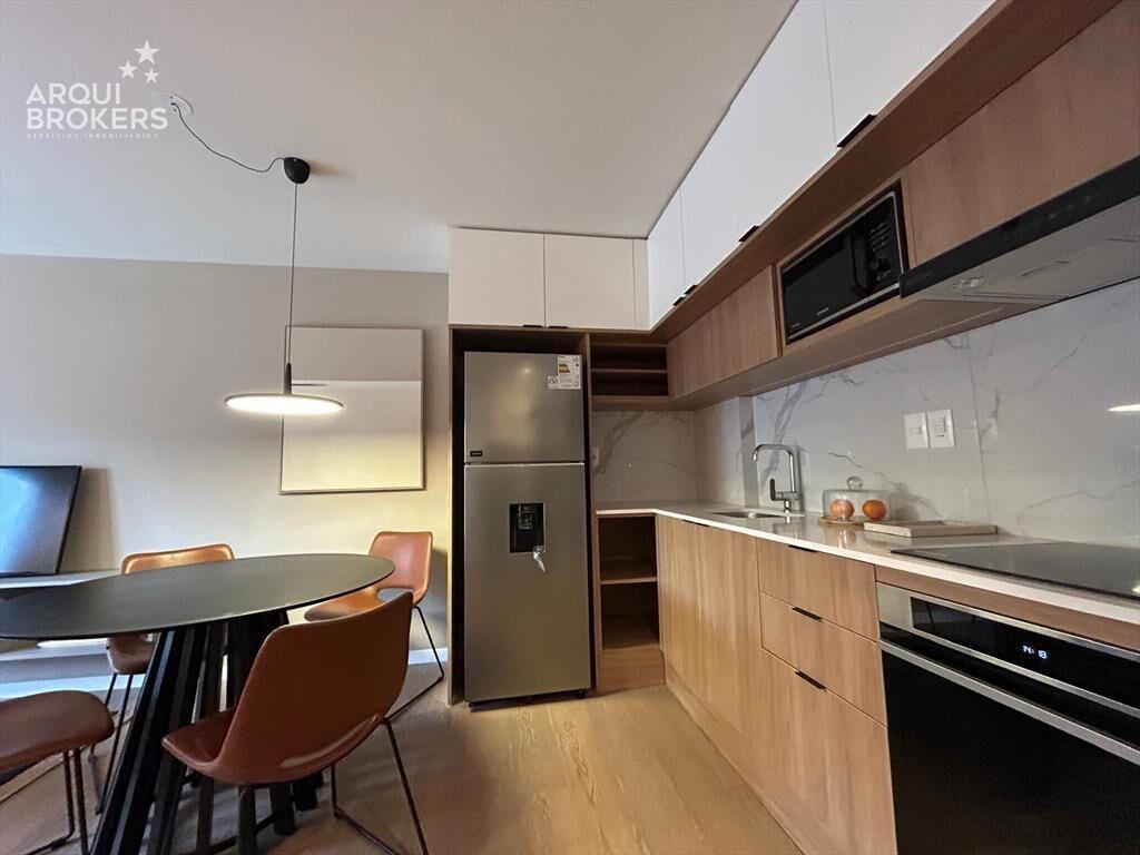 Apartamento de dos dormitorios en venta en Buceo - 303