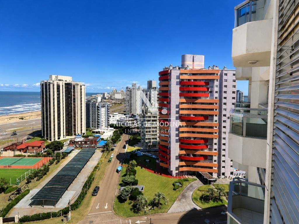 En venta apartamento en Torre Marina, de 1 en