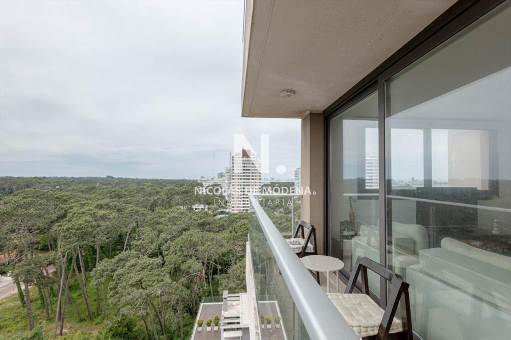 Apartamento en Venta, 2 Dormitorios - Punta del