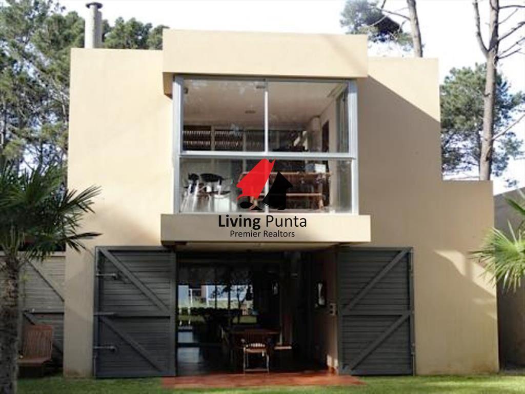 Casa en venta Montoya a pasos del mar