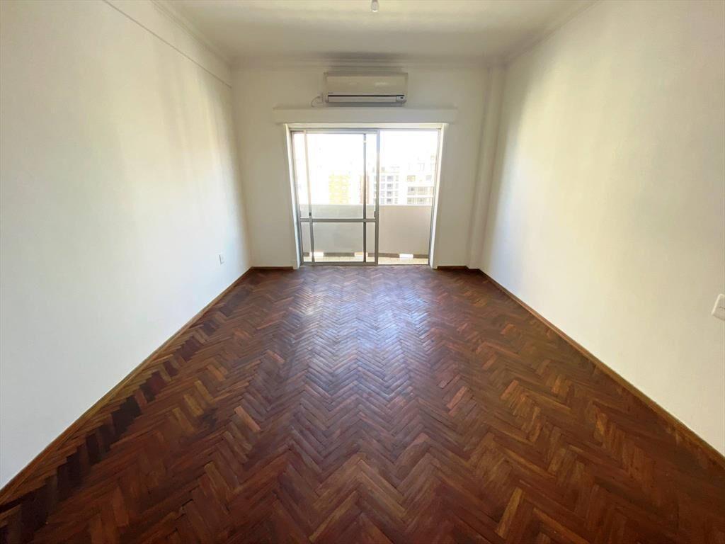 Venta de Apartamento con 4 dormitorios en Cordón. CON RENTA!