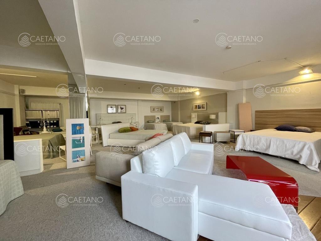 Hermoso local en Punta del Este