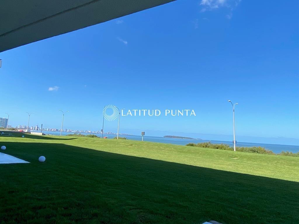 Apartamento frente al mar, 3 dormitorios más dependencia