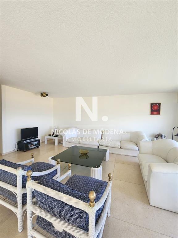 Vende espectacular apartamento con vista al mar 3