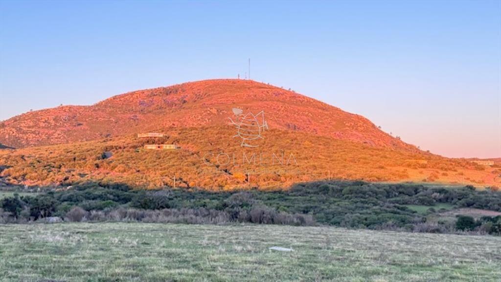 Chacra de 6 has con 664 m2 - cerca de Piriapolis