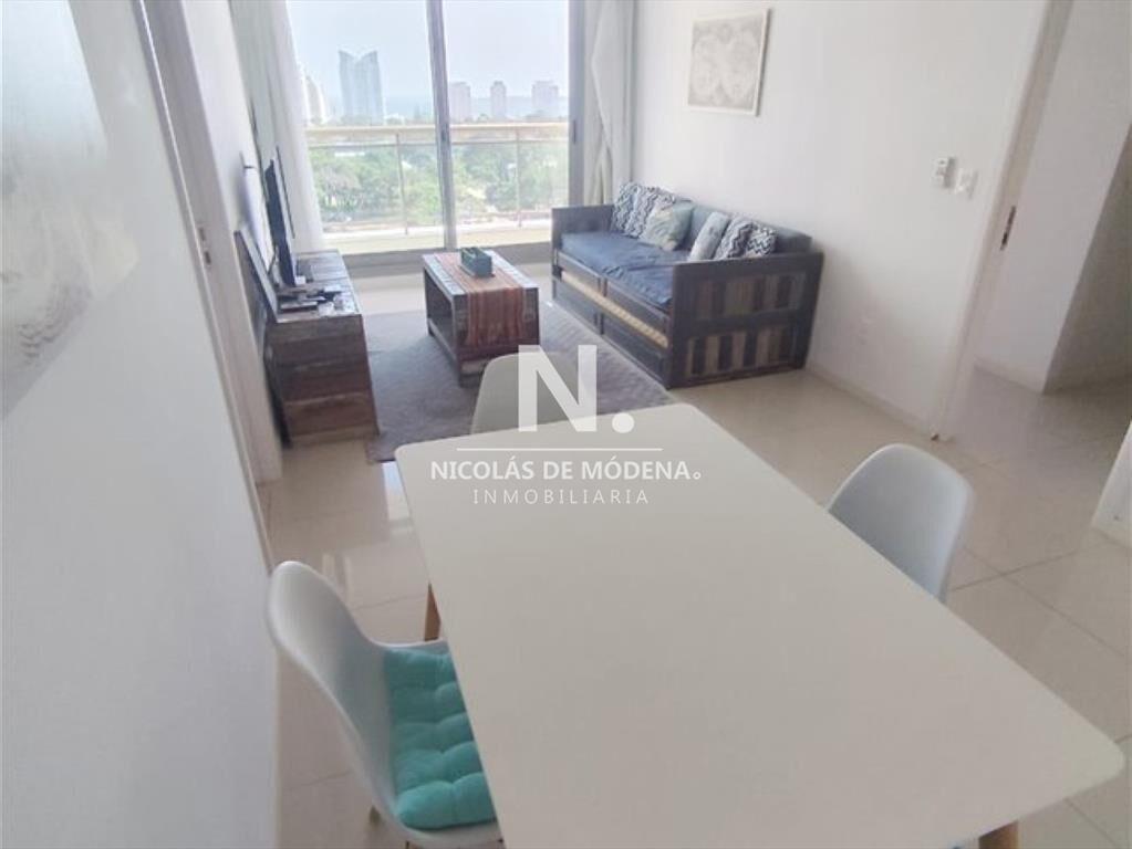 Vende apartamento de 1 dormitorio en la zona de