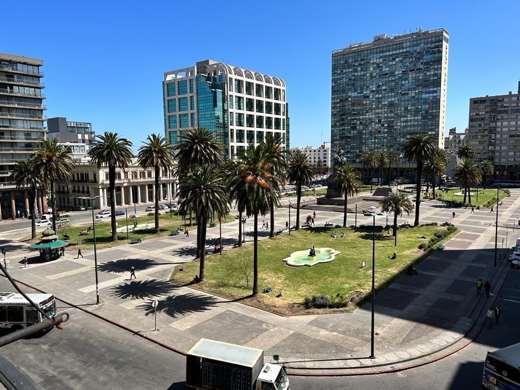 Plaza Independencia, 163 m2, 4 dormitorios !!