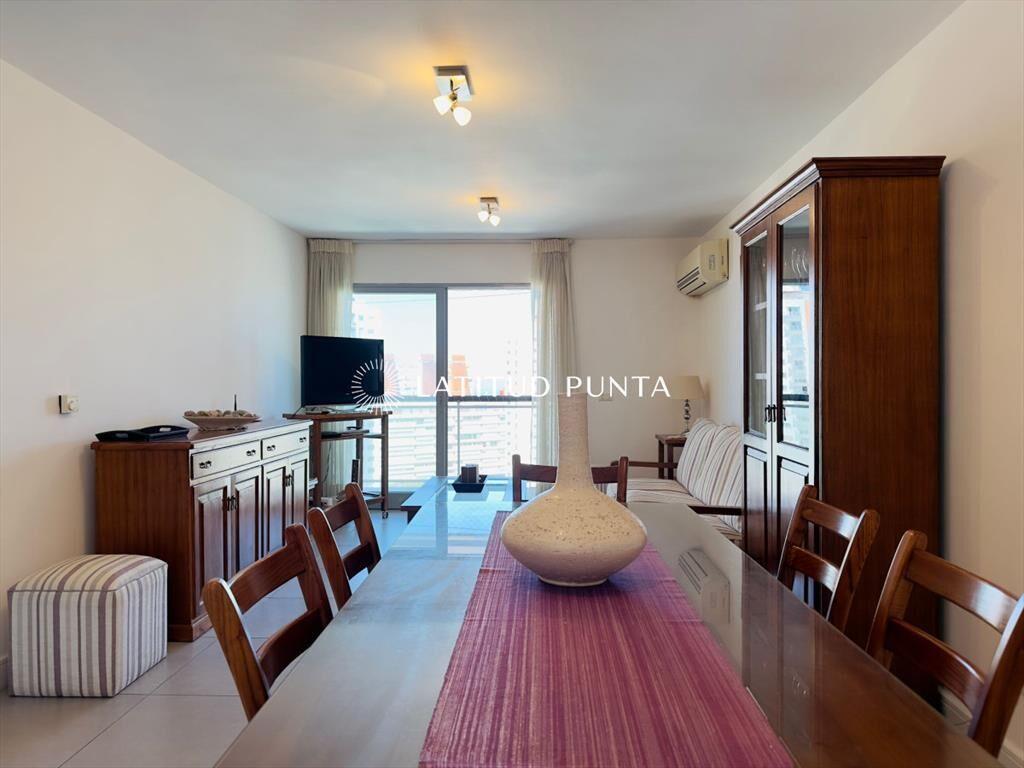 Apartamento en Mansa, 2 dormitorios y parrillero