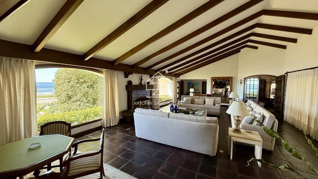 Venta Exclusiva CASA 8 Dormitorios Peninsula Del
