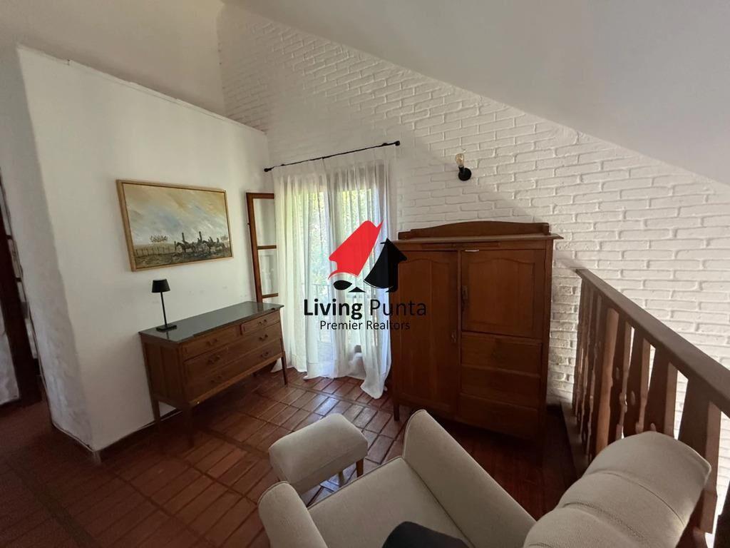 Casa a poco del mar y con piscina climatizada