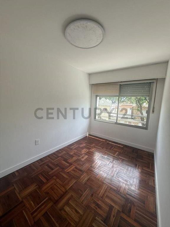 2 Dormitorios con GARAGE al FRENTE en PRADO , Av. Suarez
