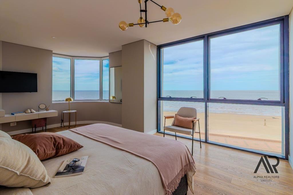 Apartamento en venta c/ cochera en Carrasco