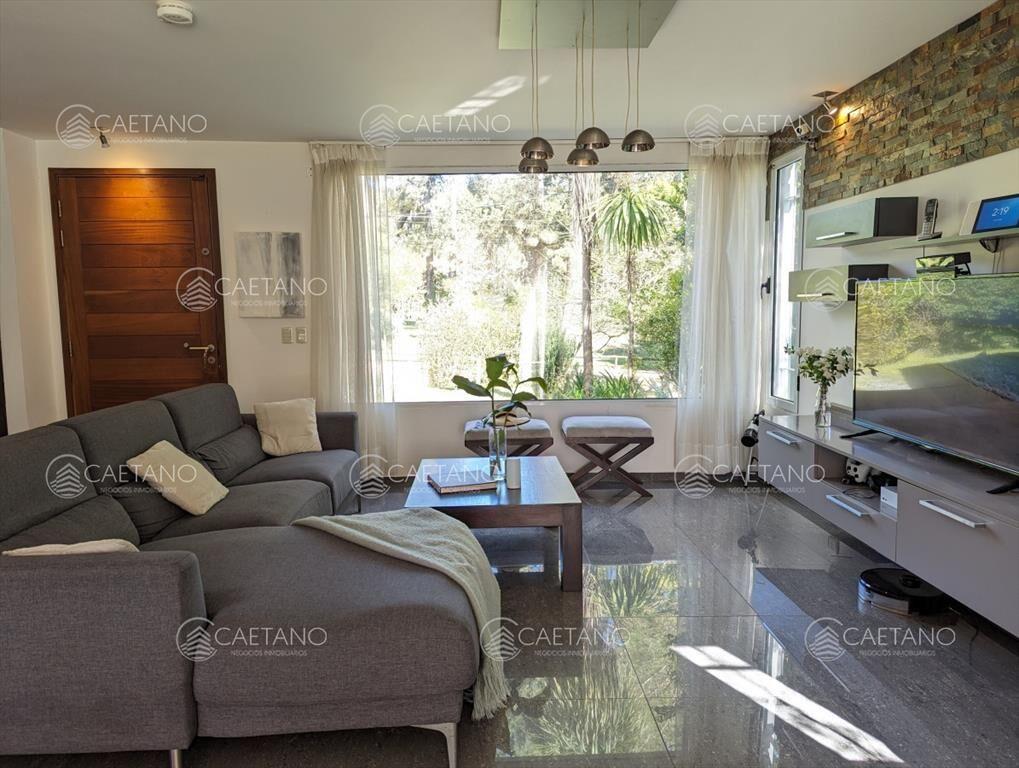 Venta y alquiler espectacular casa en Parque