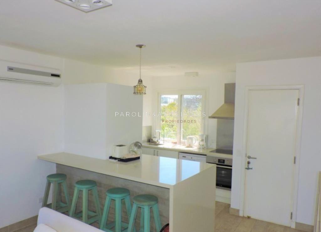 Departamento en Venta de 4 Dormitorios en