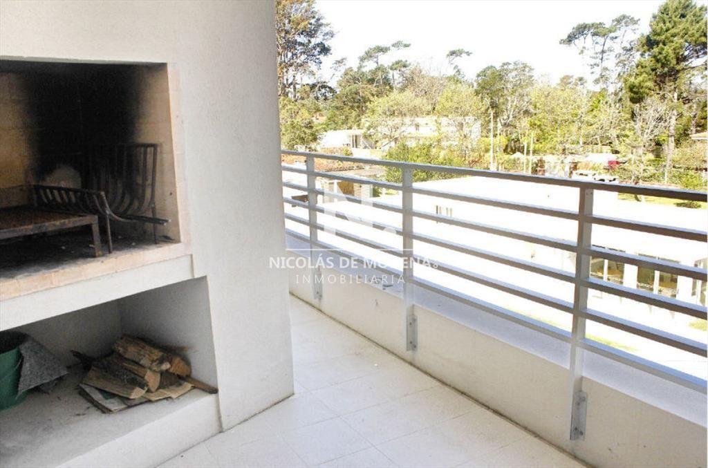 Alquilo apartamento de 2 dormitorios cerca del
