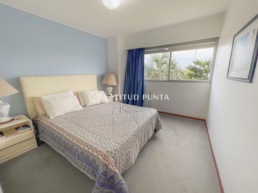 Apartamento en primera línea Mansa, 3 más