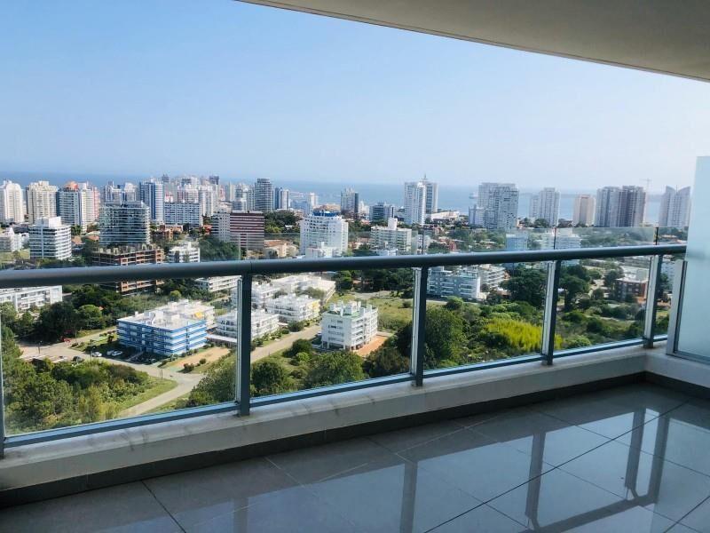 DEPARTAMENTO DE 3 DORMITORIOS EN TORRE ONE, PUNTA DEL ESTE