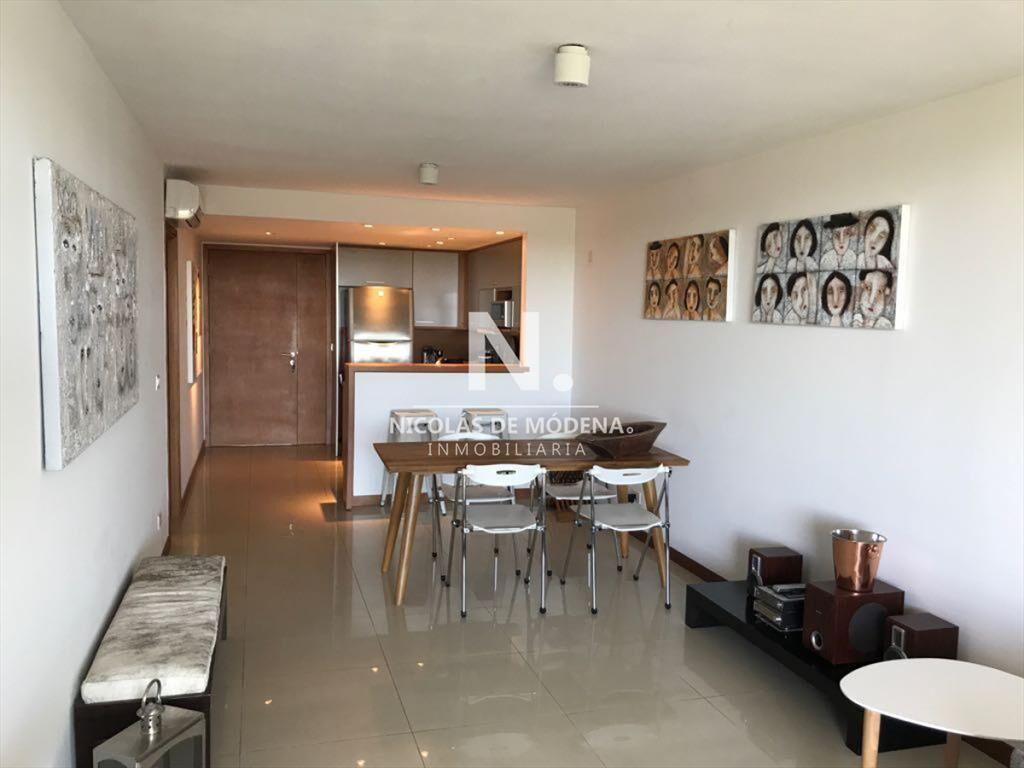 Vende departamento de 1 dormitorio y medio en ,