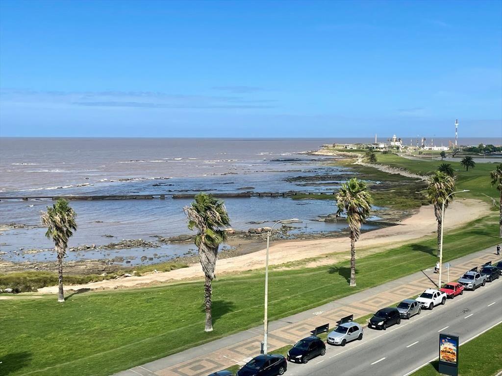 Venta Apartamento 3 dormitorios 2 garages Rambla Punta Car