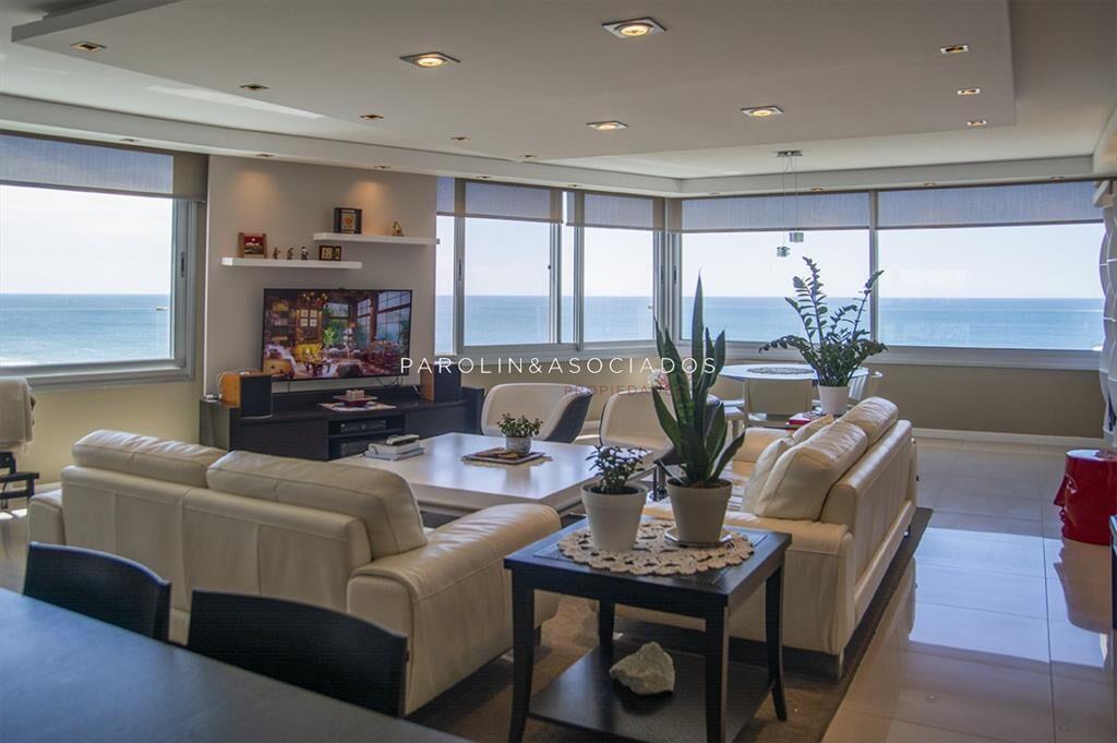 Espectacular apartamento en venta frente a playa Brava - Ti